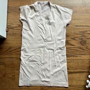Lulu blush swiftly tech shirt